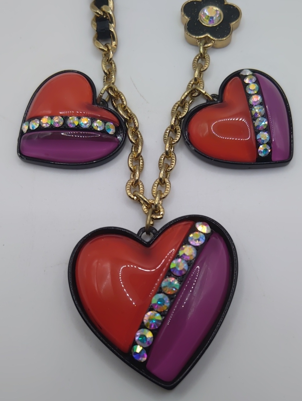 Betsey Johnson Vintage Lucite Bubble Heart Necklace - Picture 3 of 6